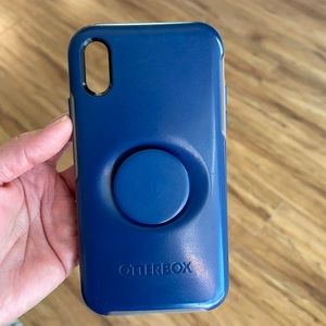 iPhone XR otterpop (otter box and pop socket) case